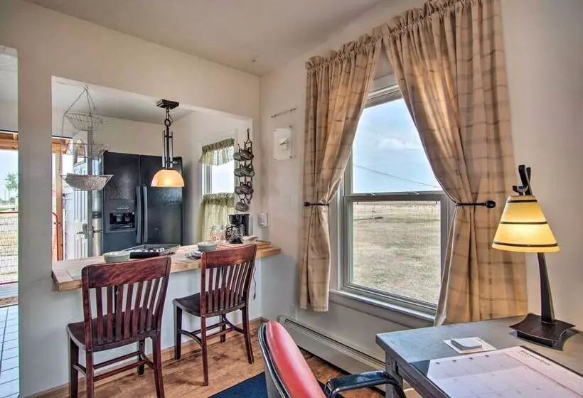 Red Gates Cottage 3 Miles To University!