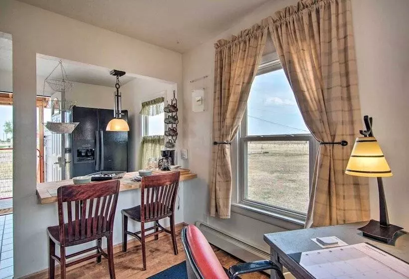 Red Gates Cottage 3 Miles To University!