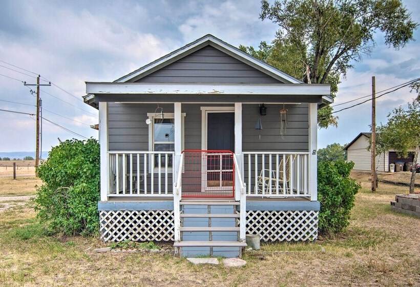 Red Gates Cottage 3 Miles To University!