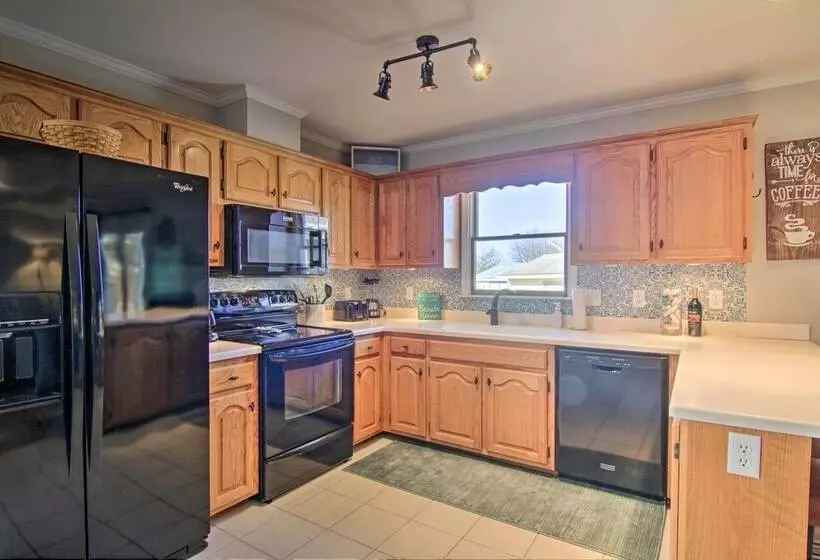 21 Mi To Nassau Valley Vineyards: Frankford Home!