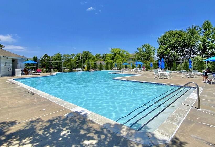 21 Mi To Nassau Valley Vineyards: Frankford Home!