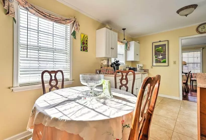 Dog Friendly Senatobia Cottage W/ Fishing Pond!