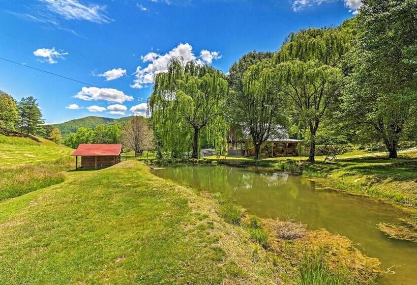 Private Bryson City Ranch Retreat W/ Mtn Views!