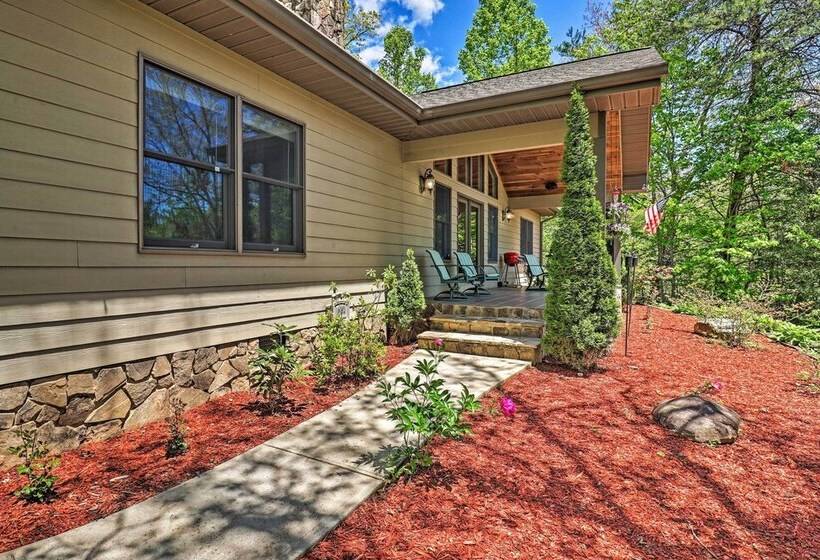 Private Bryson City Ranch Retreat W/ Mtn Views!