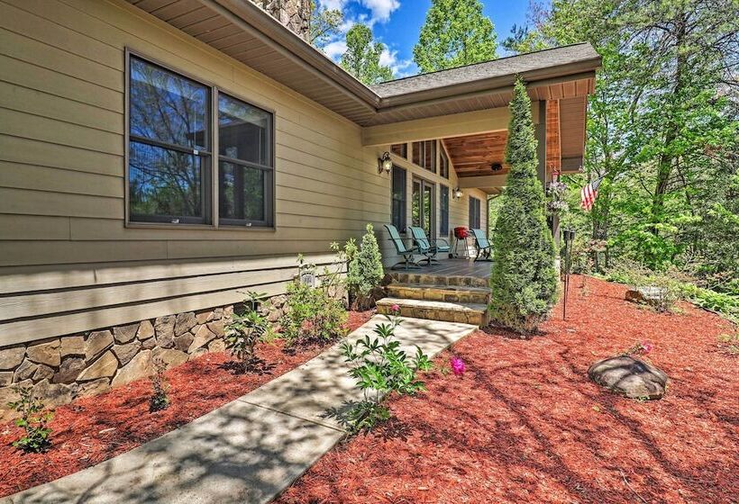 Private Bryson City Ranch Retreat W/ Mtn Views!