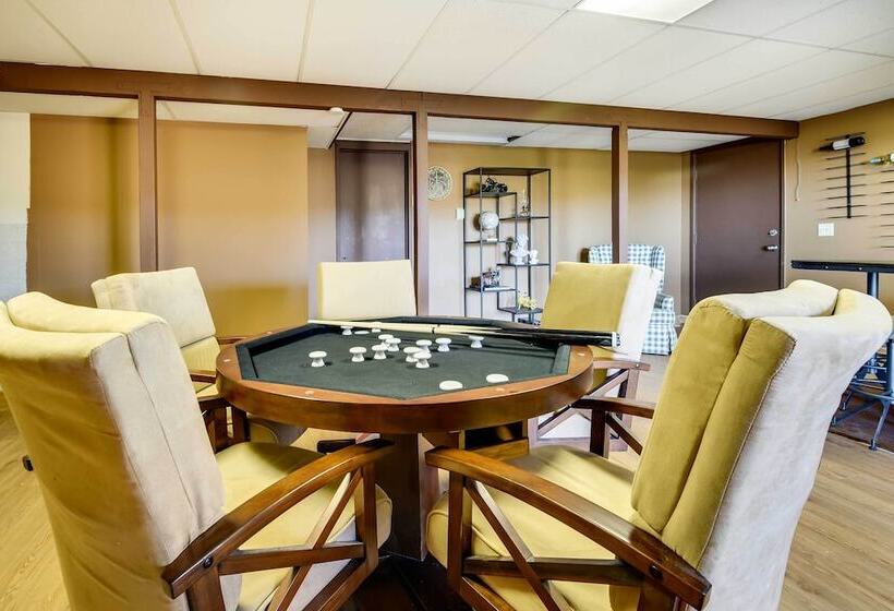 Rustic Pine Mtn Club Cabin W/ Beautiful View!