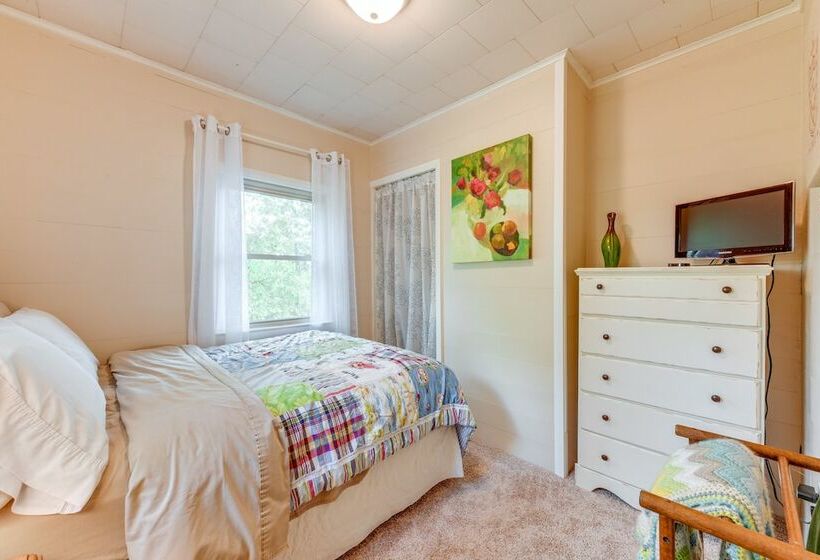 Scenic New London Home On Badin Lake