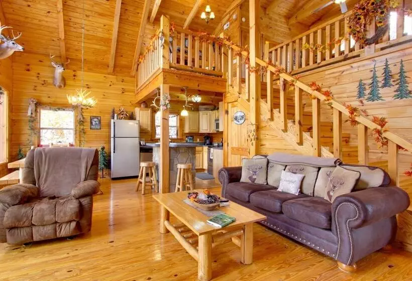 Secluded Smoky Mountain Cabin W/ Wraparound Deck!