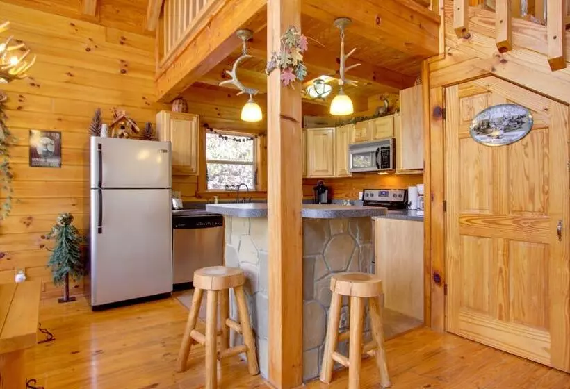 Secluded Smoky Mountain Cabin W/ Wraparound Deck!