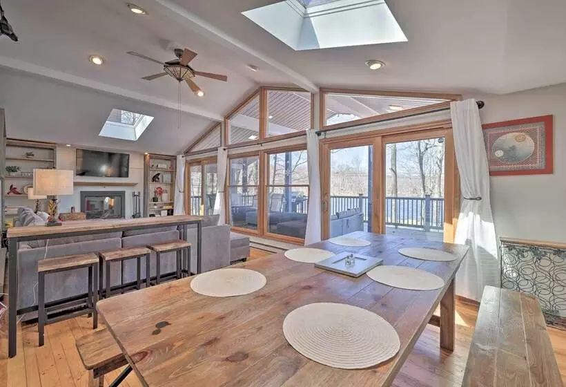 Locust Lake Village Cabin W/ Deck & Lake View!