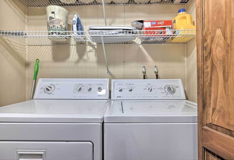 Locust Lake Village Cabin W/ Deck & Lake View!