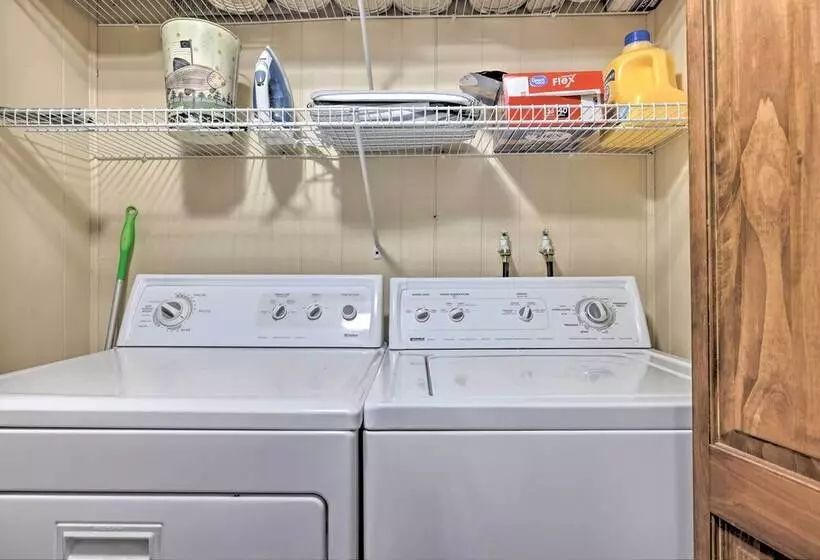 Locust Lake Village Cabin W/ Deck & Lake View!