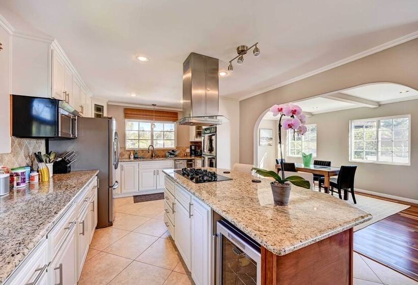 Spacious La Mesa Vacation Home W/ Shared Hot Tub!