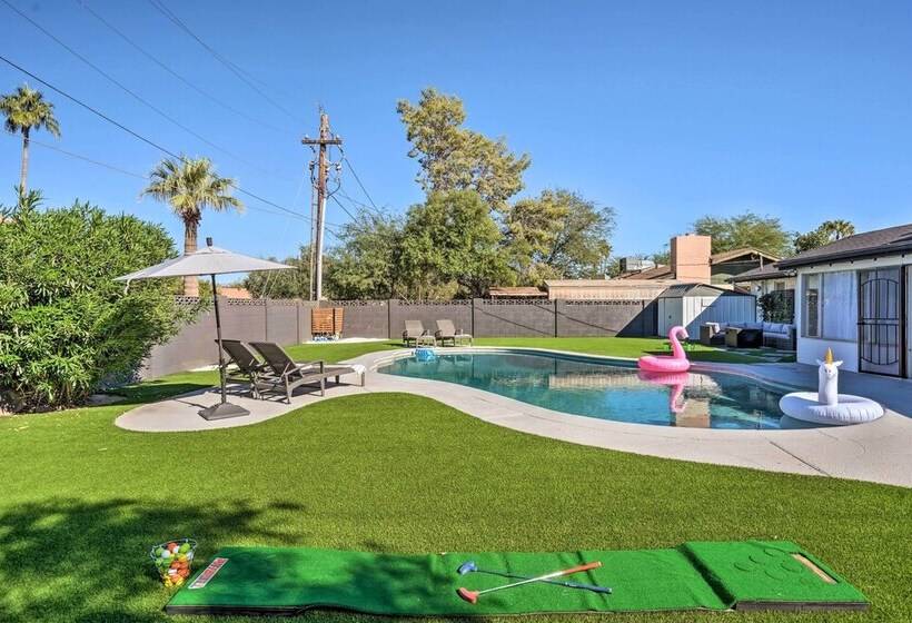 Phoenix Home W/ Pool, Putting Green & Game Room