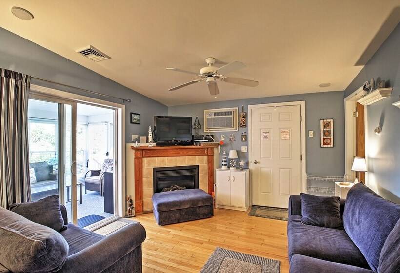 Wells Beach Cottage W/ Pool Access ~ 1 Mi To Coast