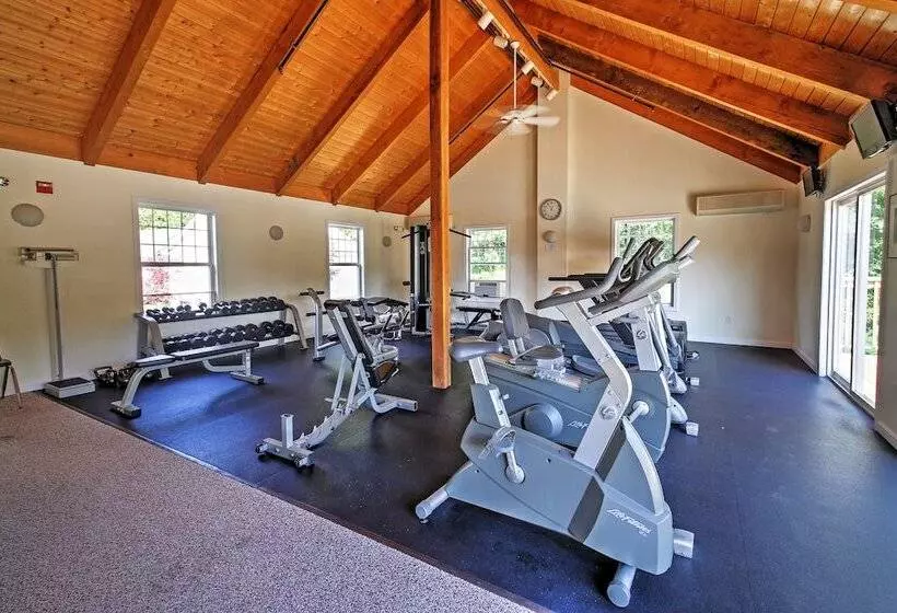 Wells Beach Cottage W/ Pool Access ~ 1 Mi To Coast