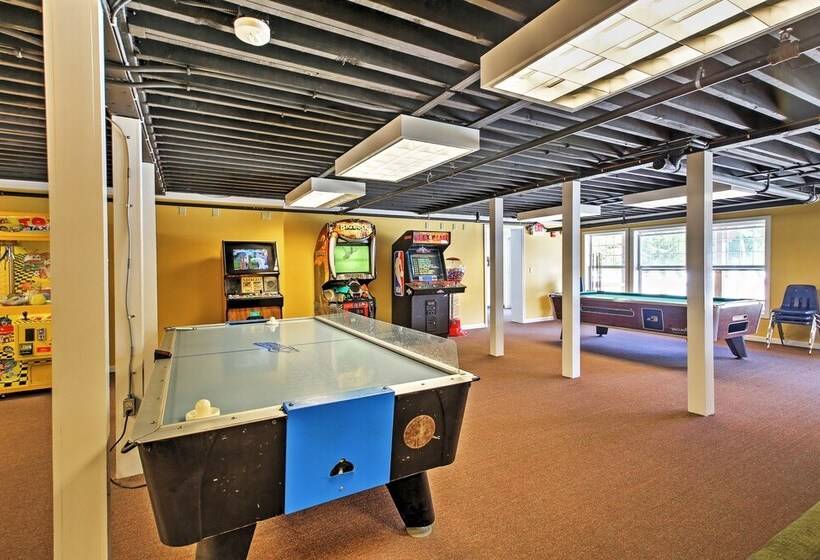 Wells Beach Cottage W/ Pool Access ~ 1 Mi To Coast