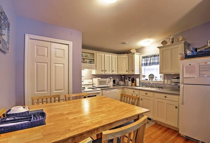 Wells Beach Cottage W/ Pool Access ~ 1 Mi To Coast