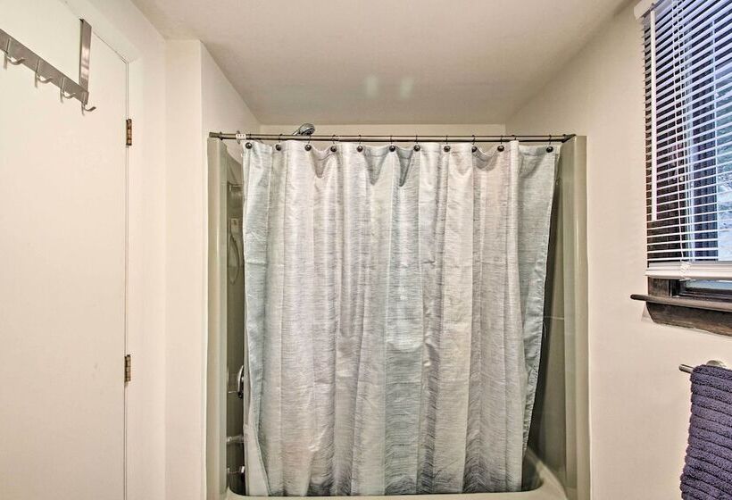 Airy Home W/ Lake + Mtn Views: 2 Miles To Gunstock