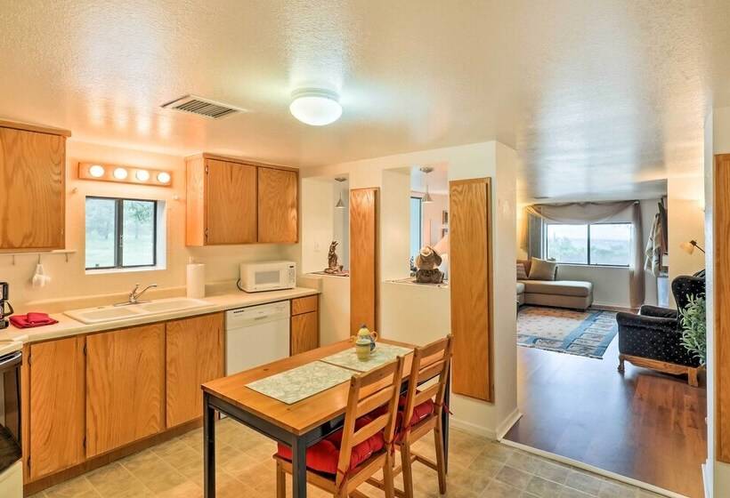 Apache Point Ranch House W/ Carr Canyon Views!