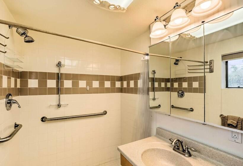 Apache Point Ranch House W/ Carr Canyon Views!