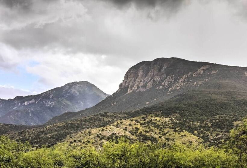 Apache Point Ranch House W/ Carr Canyon Views!