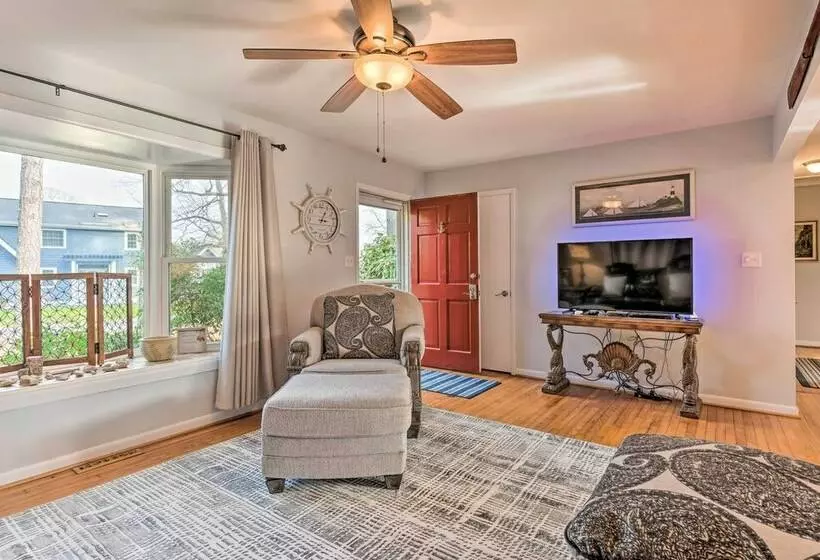 Bright Reedville Abode W/ Dock On Whays Creek!