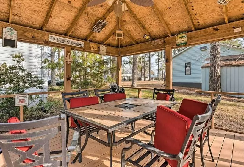 Bright Reedville Abode W/ Dock On Whays Creek!