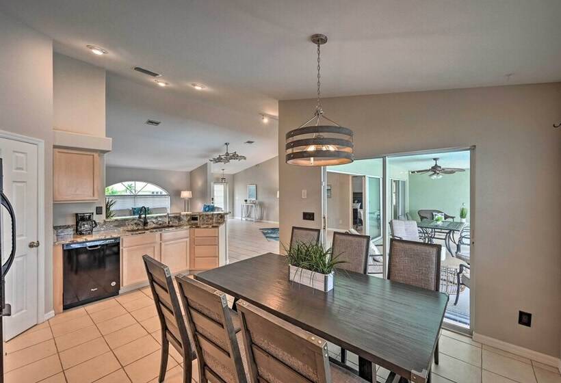 Dog Friendly Escape W/ Dock & Kayaks In Cape Coral