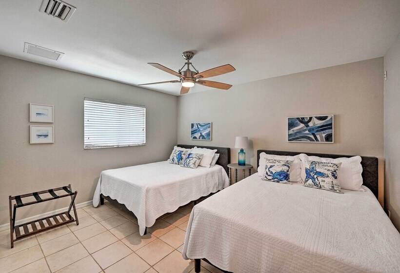 Dog Friendly Escape W/ Dock & Kayaks In Cape Coral