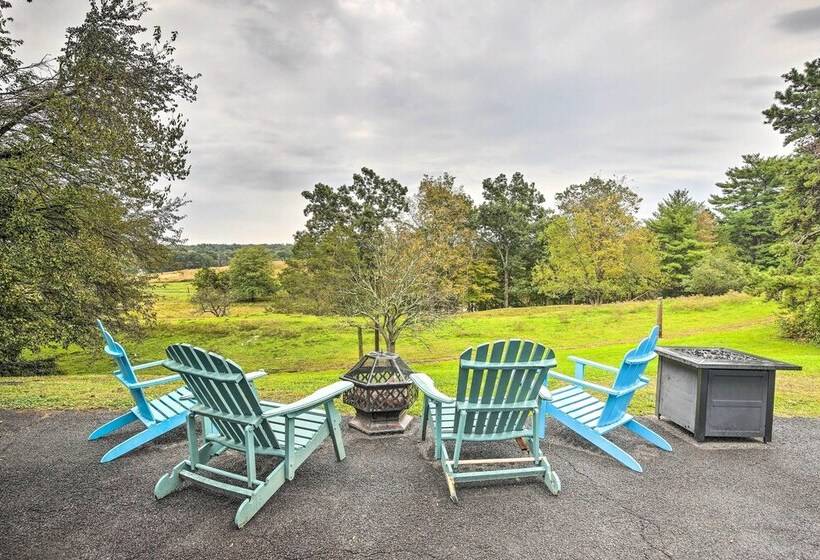 Casabison  Lake Katrine Home W/ Fire Pit!