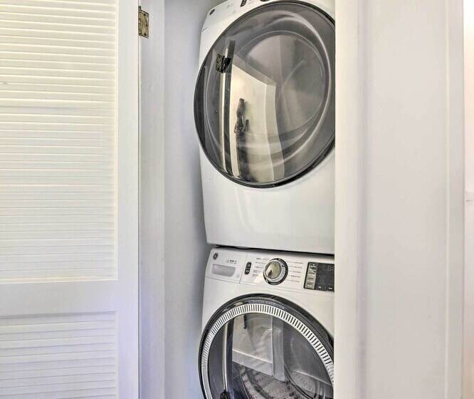 Casabison  Lake Katrine Home W/ Fire Pit!