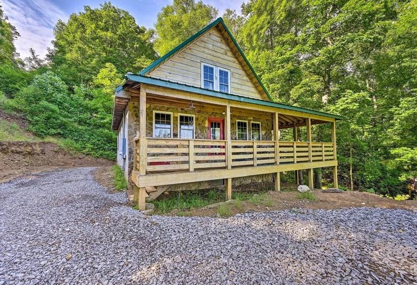 Blue Ridge Mountain Views   Fancy Gap Cabin