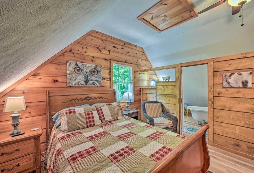 Blue Ridge Mountain Views   Fancy Gap Cabin