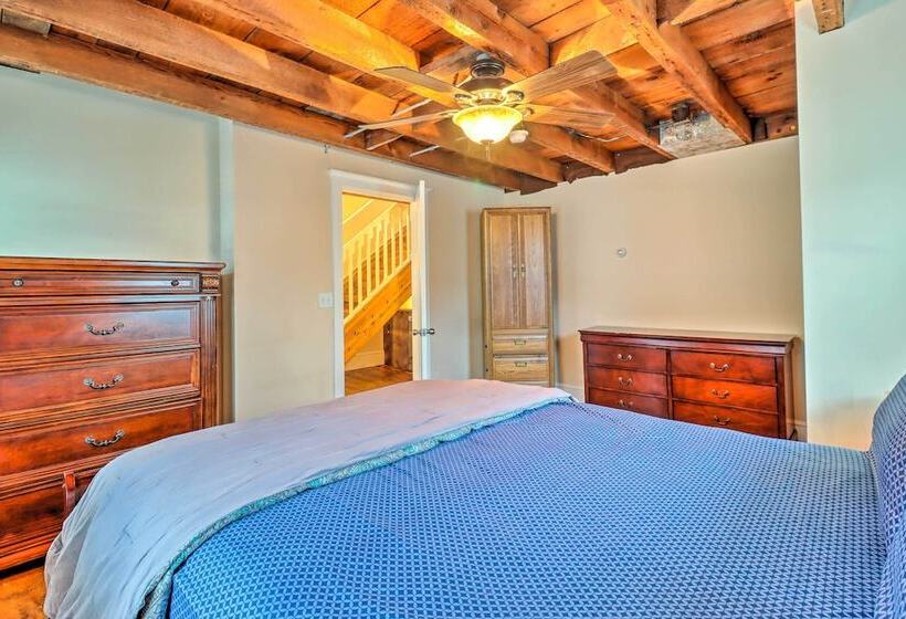 Charming & Historic Home W/ Lehigh River View