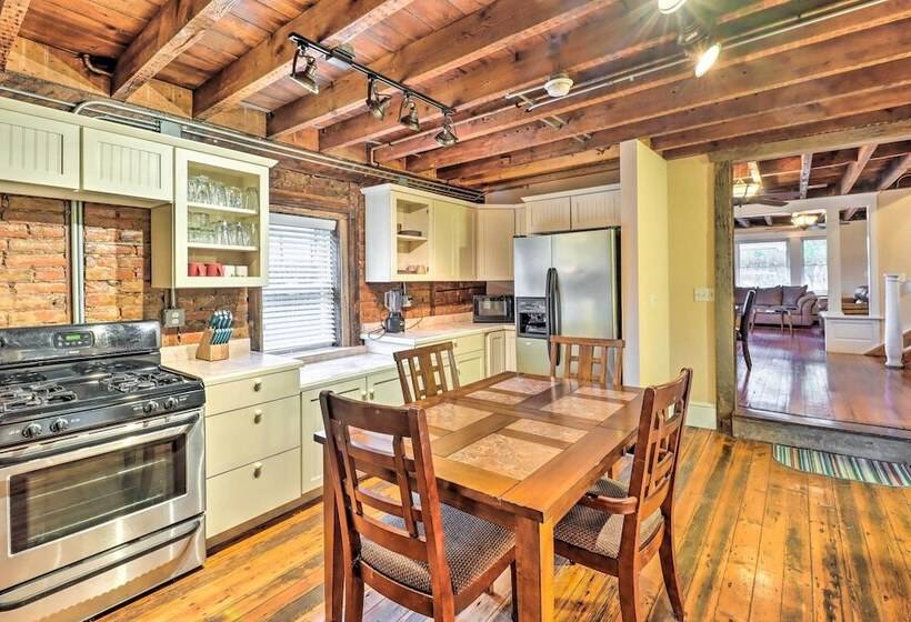 Charming & Historic Home W/ Lehigh River View