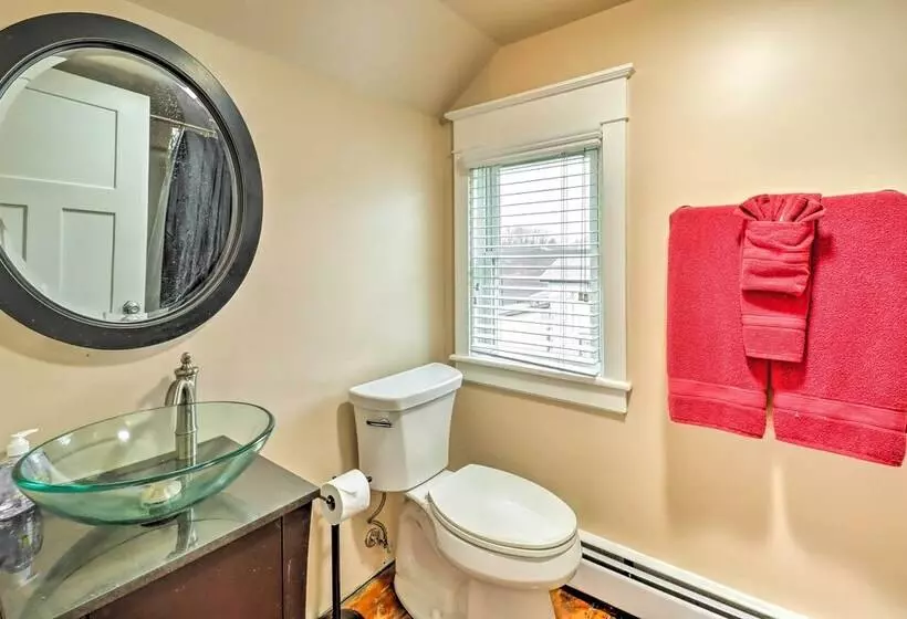 Charming & Historic Home W/ Lehigh River View