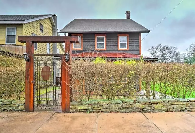 Charming & Historic Home W/ Lehigh River View