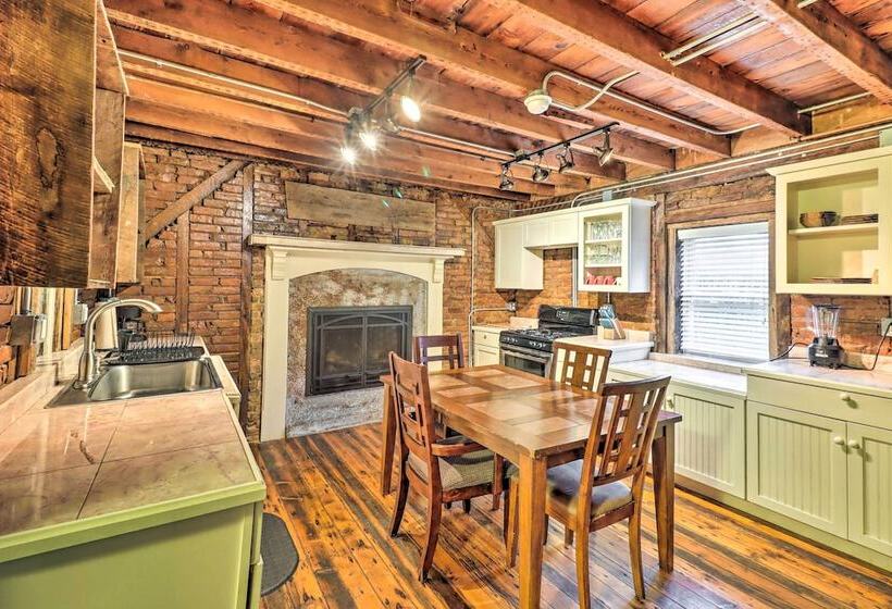 Charming & Historic Home W/ Lehigh River View