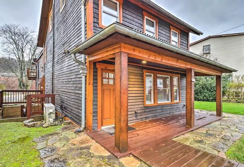 Charming & Historic Home W/ Lehigh River View