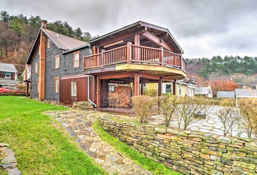 Charming & Historic Home W/ Lehigh River View