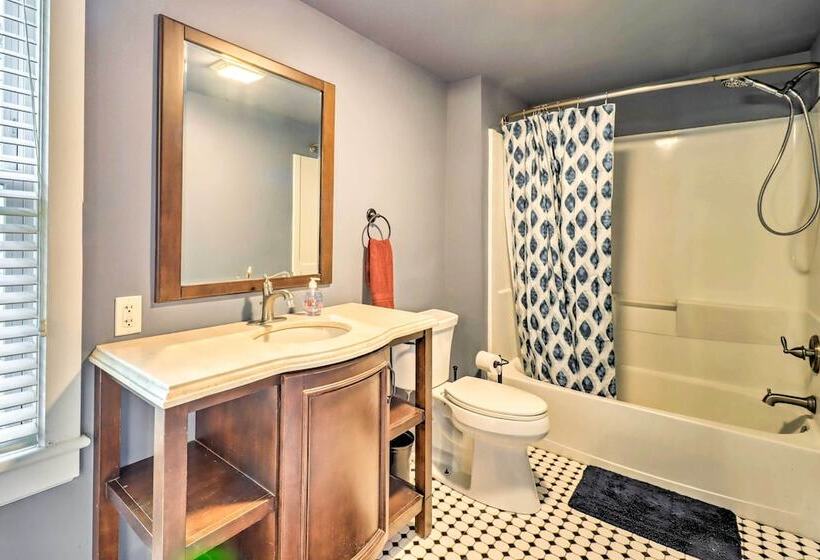 Charming & Historic Home W/ Lehigh River View