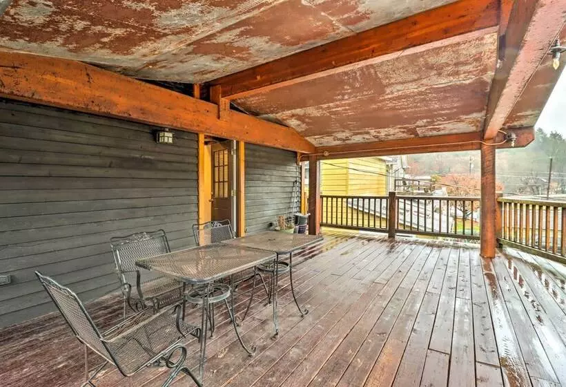 Charming & Historic Home W/ Lehigh River View