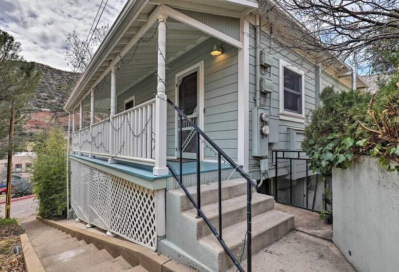 Charming Home W/ Balcony Walk To Main Street!