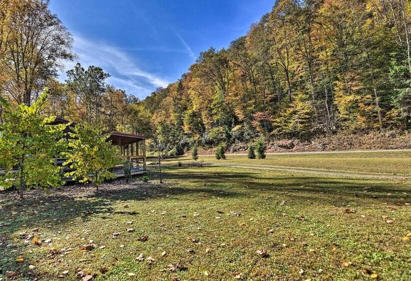Cozy Anchors Away Cabin Hideaway W/ Fire Pit!