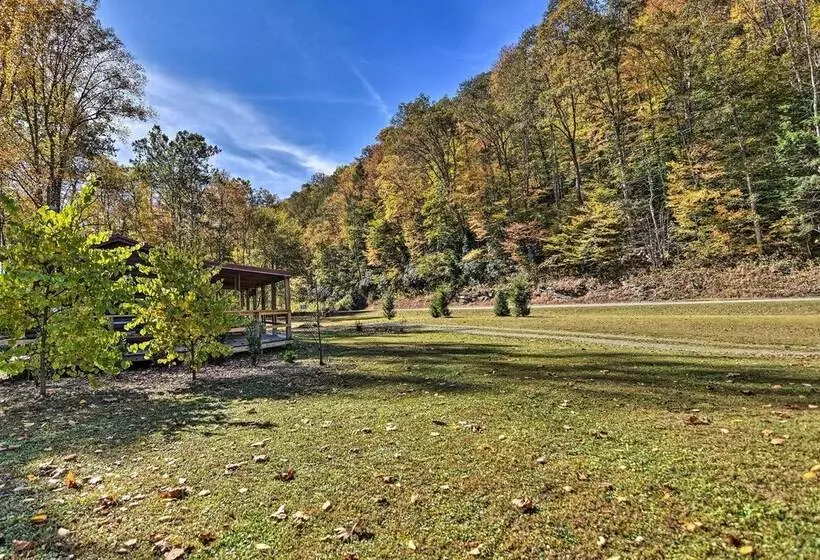 Cozy Anchors Away Cabin Hideaway W/ Fire Pit!