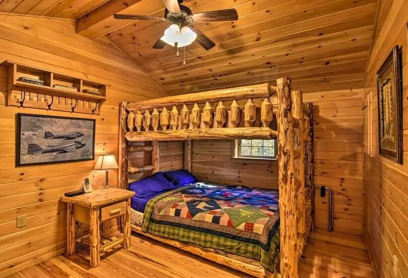 Cozy Anchors Away Cabin Hideaway W/ Fire Pit!