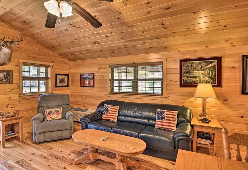 Cozy Anchors Away Cabin Hideaway W/ Fire Pit!