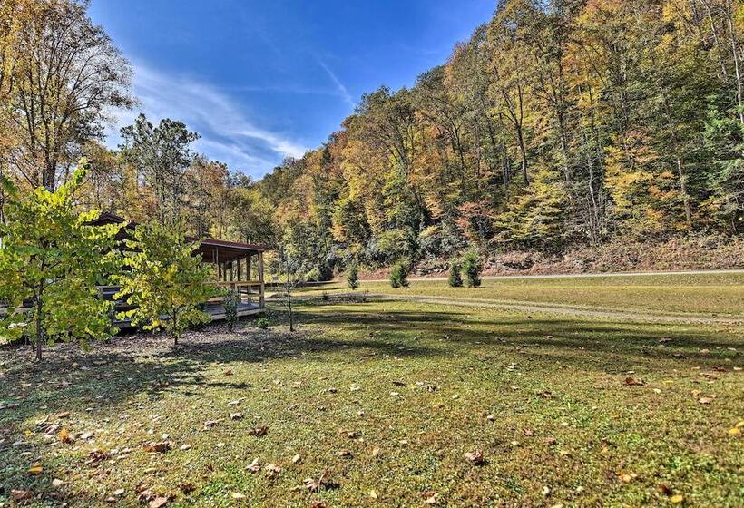 Cozy Anchors Away Cabin Hideaway W/ Fire Pit!