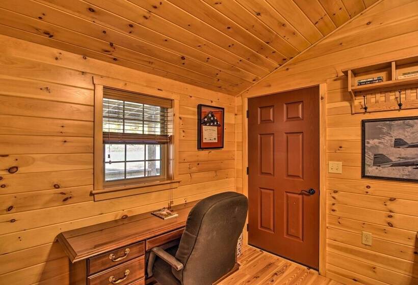 Cozy Anchors Away Cabin Hideaway W/ Fire Pit!